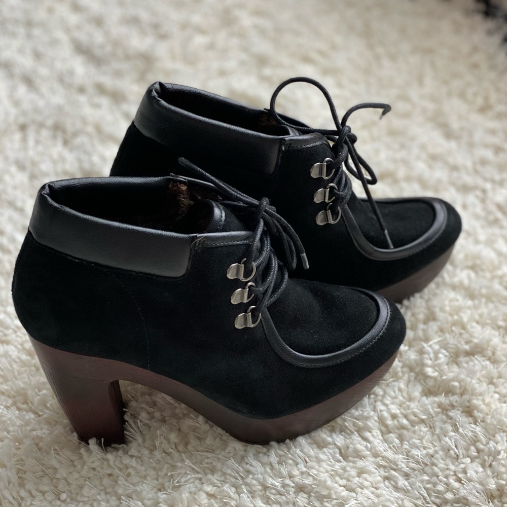 🆕 Lucky Brand Suede Booties